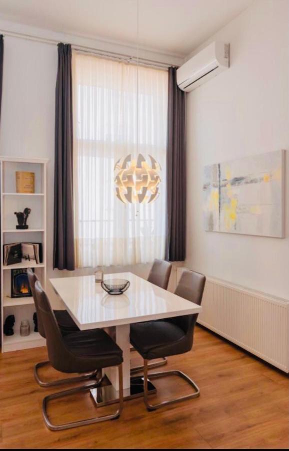 Main Square Dream Apartment Zagreb Bagian luar foto