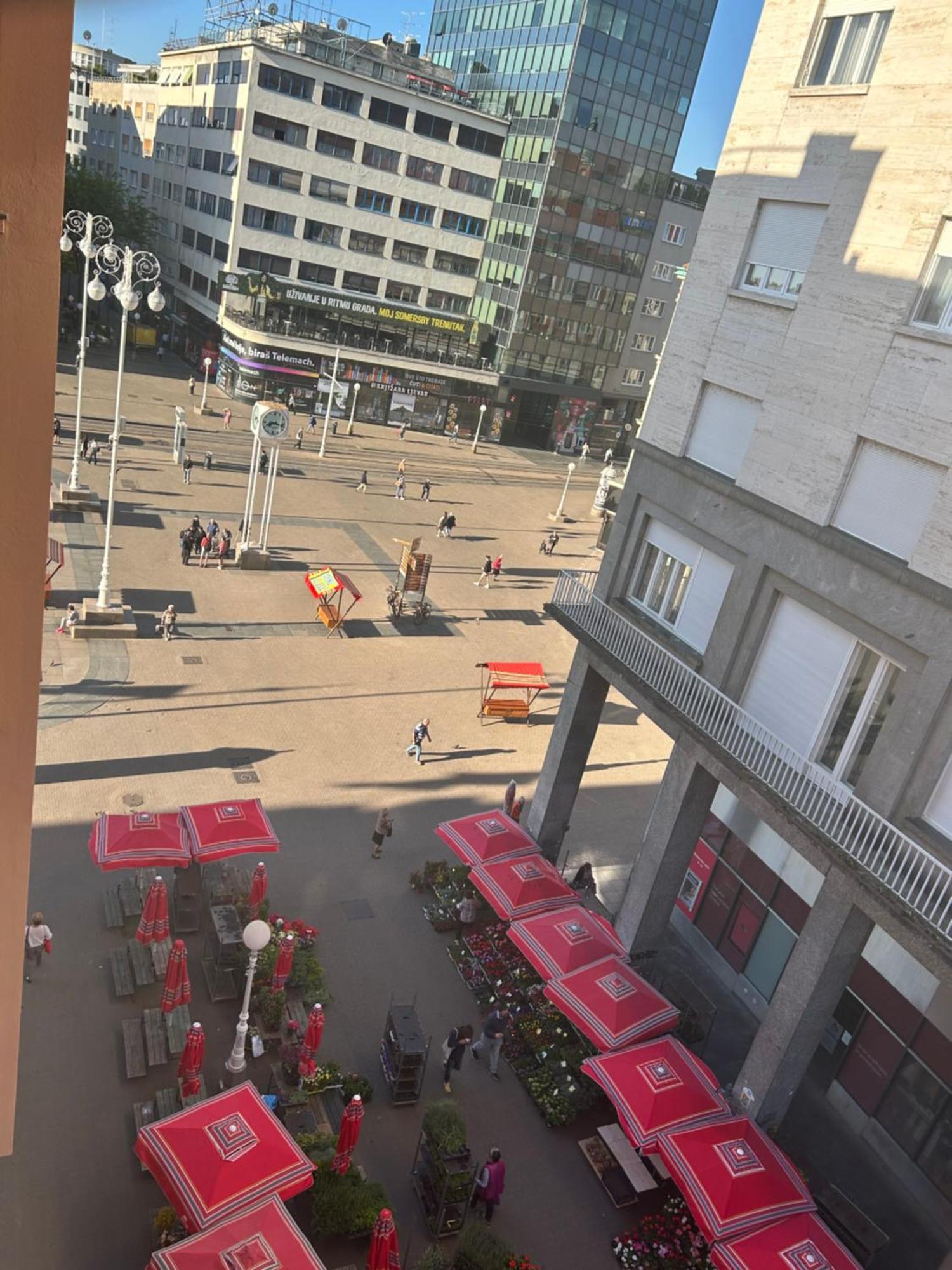 Main Square Dream Apartment Zagreb Bagian luar foto